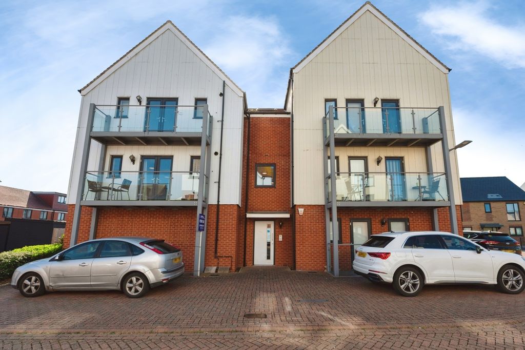 Property photo 1 of 16 Pbox-Img.Jpg
