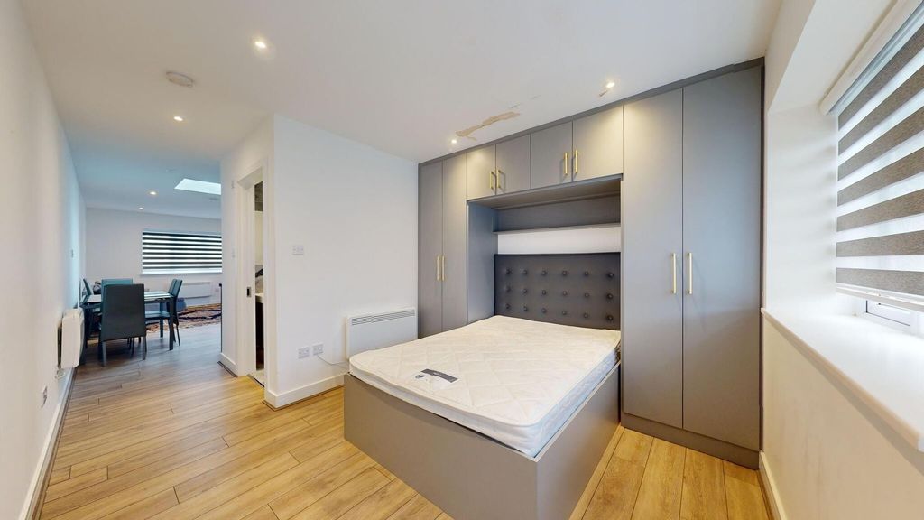 Property photo 1 of 19 Bright, Modern Bedroom With Integrated Grey Fitted...