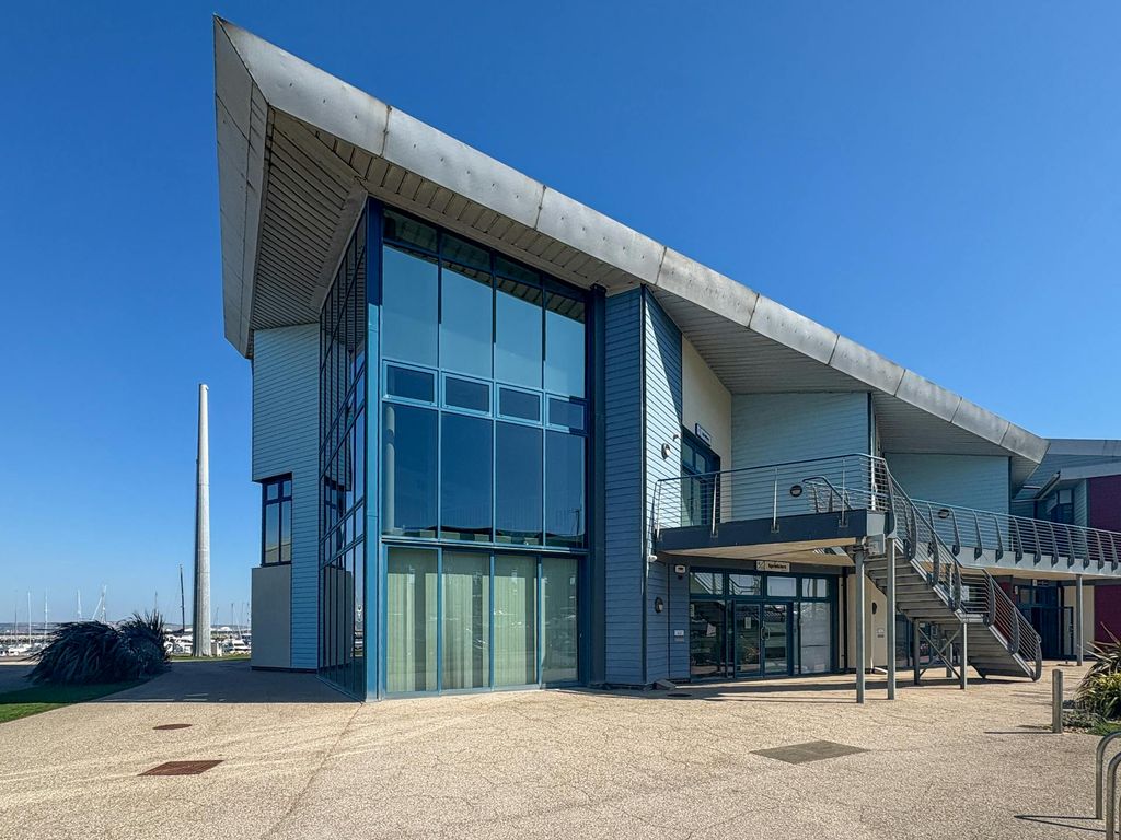 Property photo 1 of 8 Unit 8  15 8.Jpg