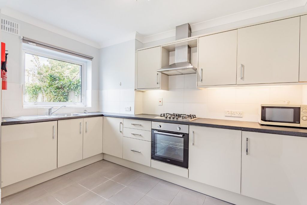 Property photo 3 of 6 Picture No. 04