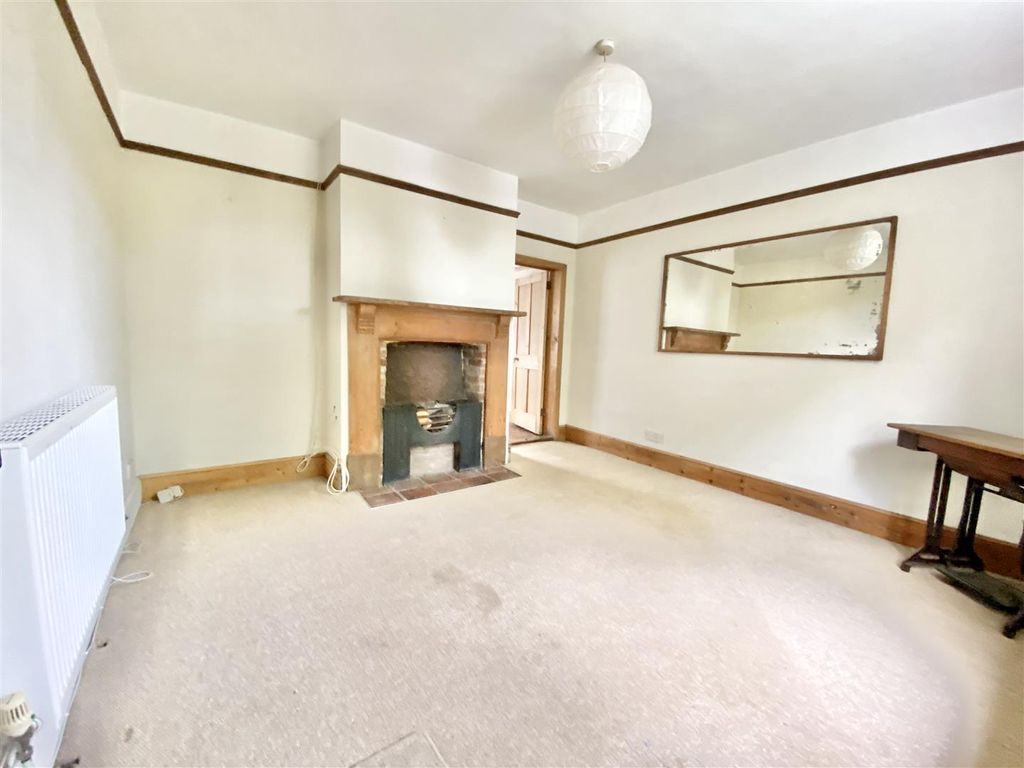 Property photo 3 of 20