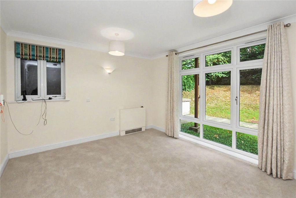 Property photo 3 of 14 Picture No. 16