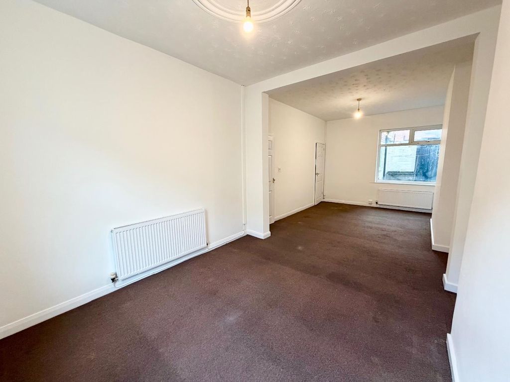 Property photo 2 of 8 Lounge/Diner