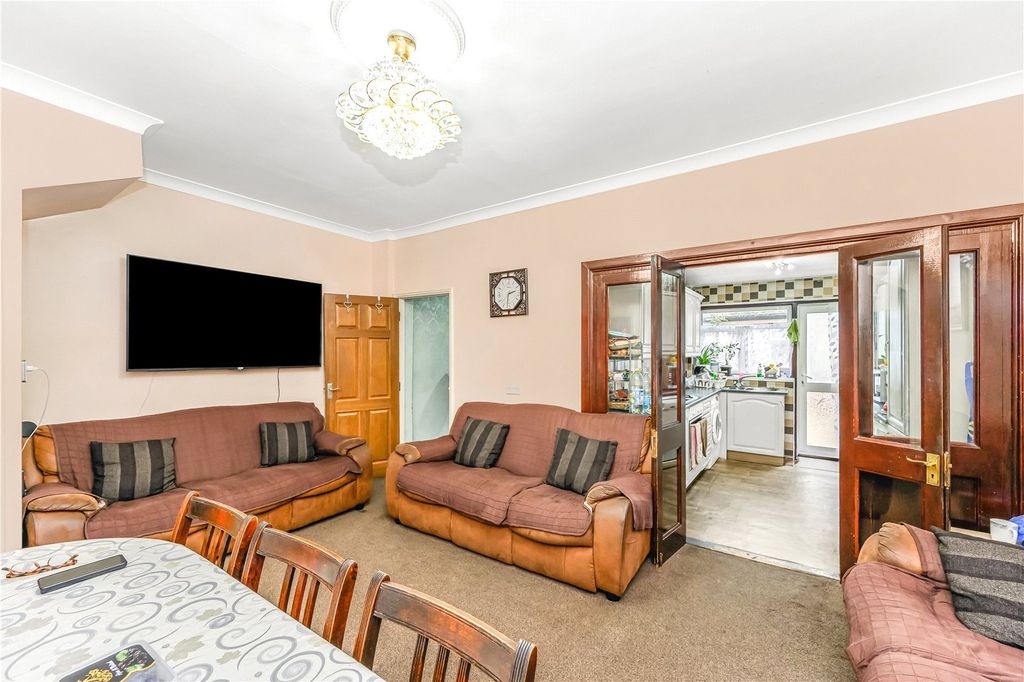 Property photo 3 of 15 Reception/Diner