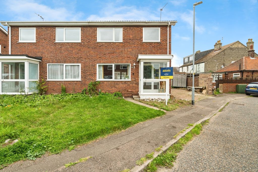 Property photo 1 of 17 Photo