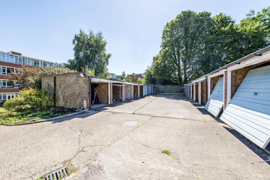 Property photo 2 of 3