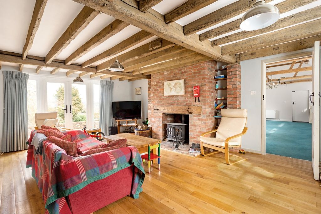 Property photo 2 of 17