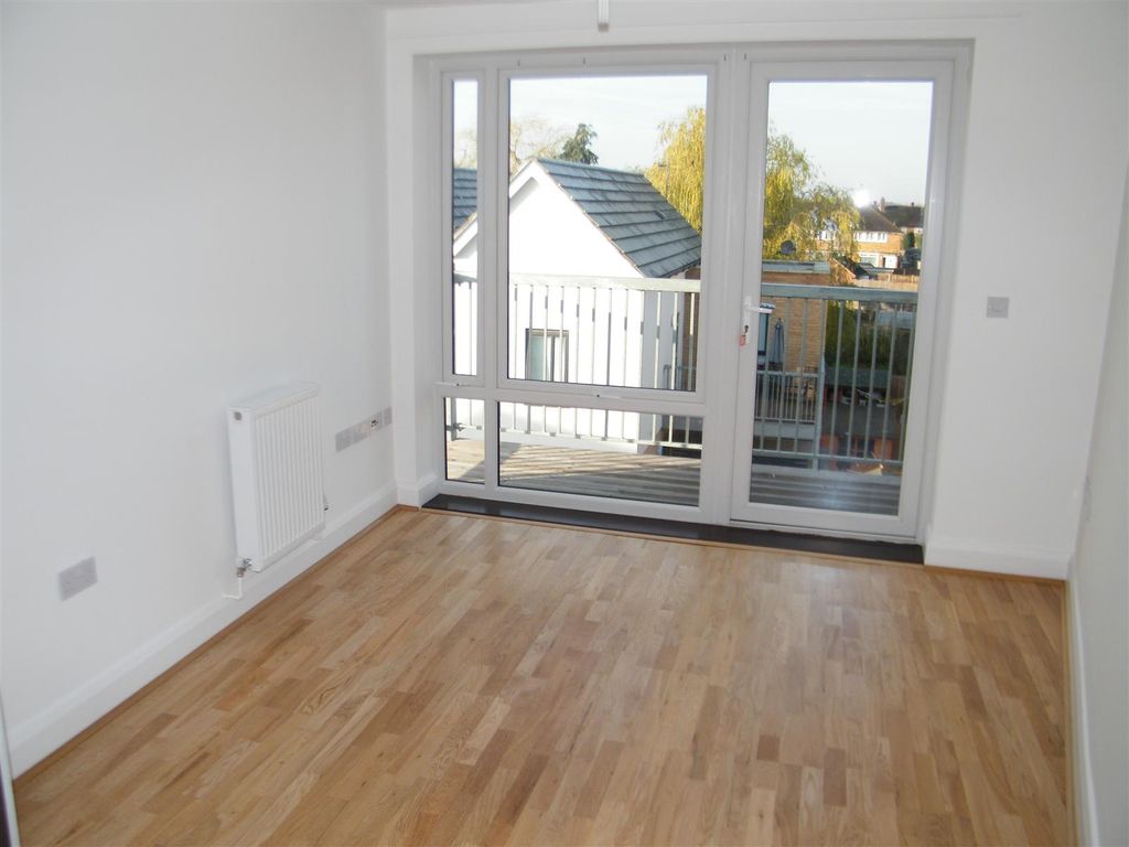 Property photo 2 of 7 Lounge