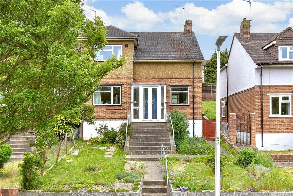 Property photo 1 of 11 External Web