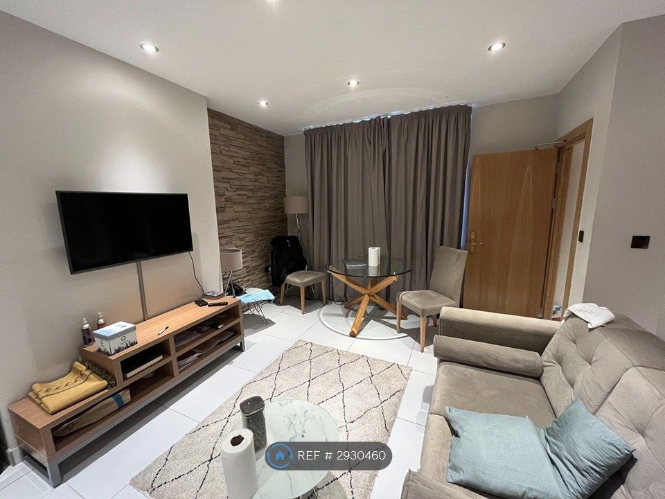 Property photo 1 of 3