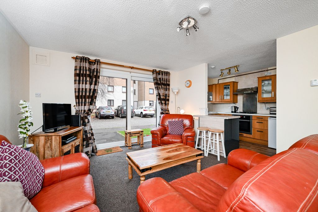 Property photo 3 of 14 Property Image 3