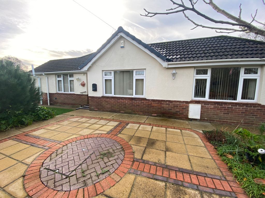 Property photo 2 of 19