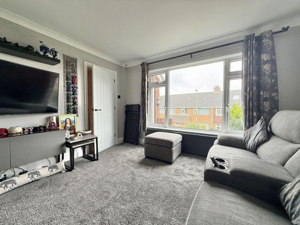 Property photo 3 of 24 Photo 2