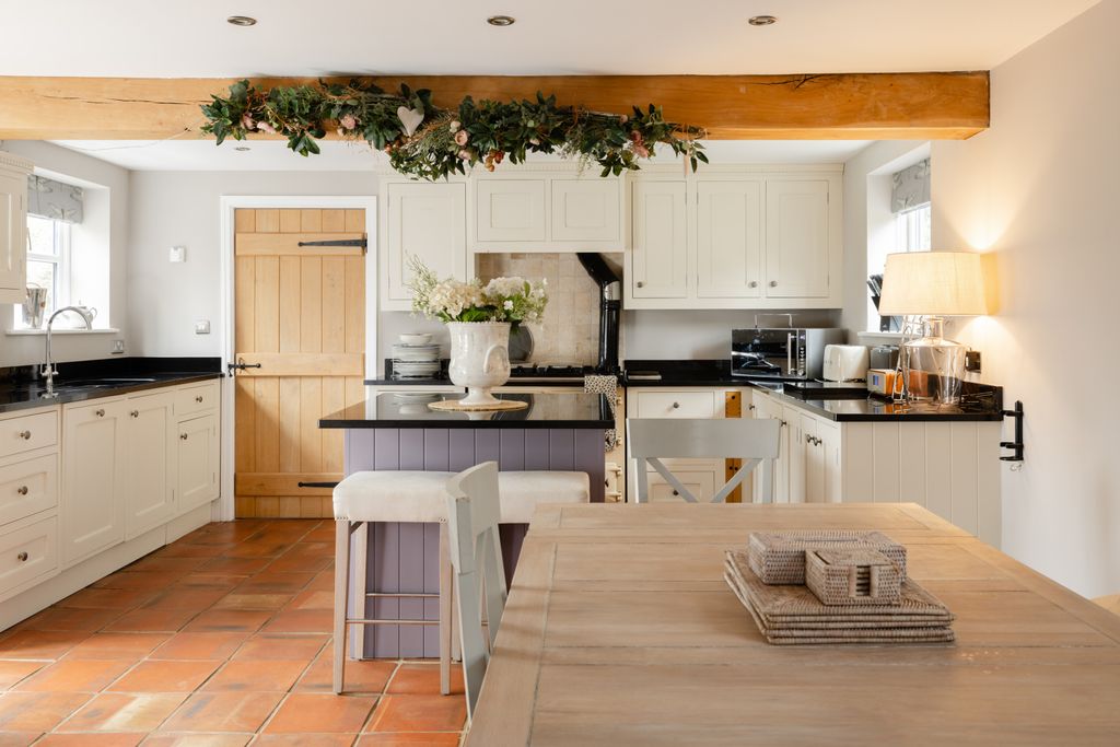 Property photo 3 of 14 Kitchen/Dining Room