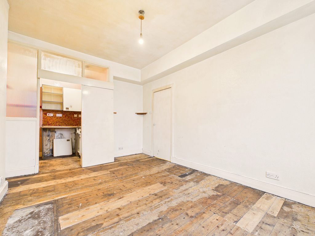 Property photo 3 of 10 Property Image 3
