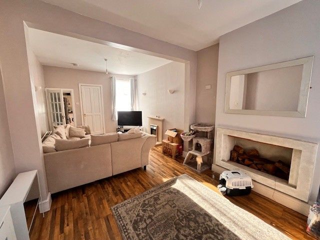 Property photo 3 of 12