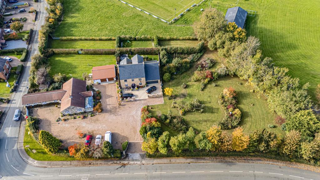 Property photo 3 of 13 1372438-4-68Ff730197Fe9-Arw-1.Jpg