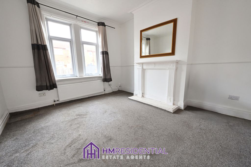 Property photo 2 of 10 Gallery