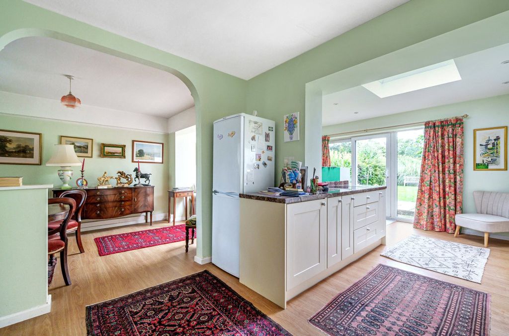 Property photo 2 of 11 Kitchen/Diner