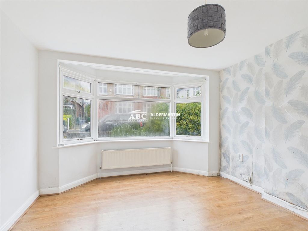 Property photo 1 of 10 Cam03827G0-Pr0112-Still001.Jpg