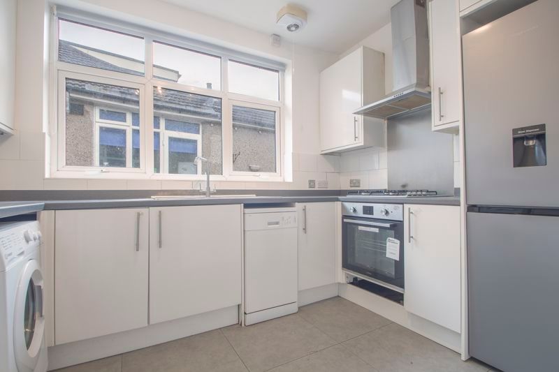 Property photo 3 of 11 Photo 7