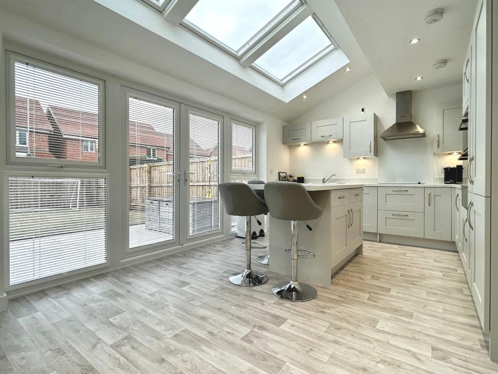 Property photo 2 of 27 Pbox-Img.Jpg