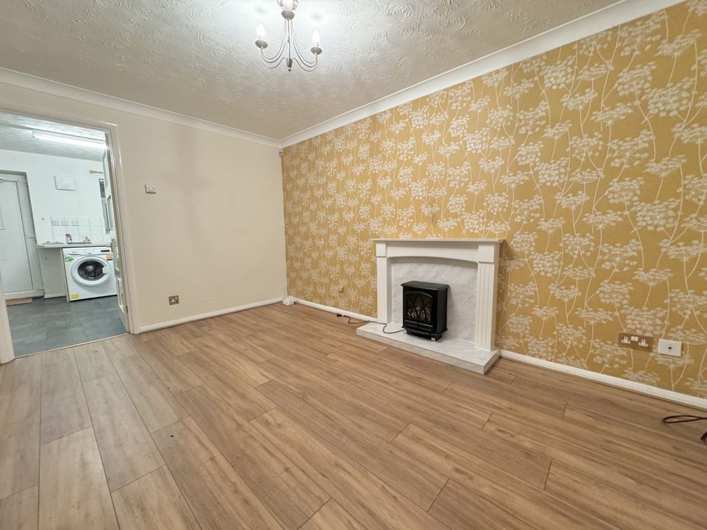 Property photo 2 of 14 Img_1862