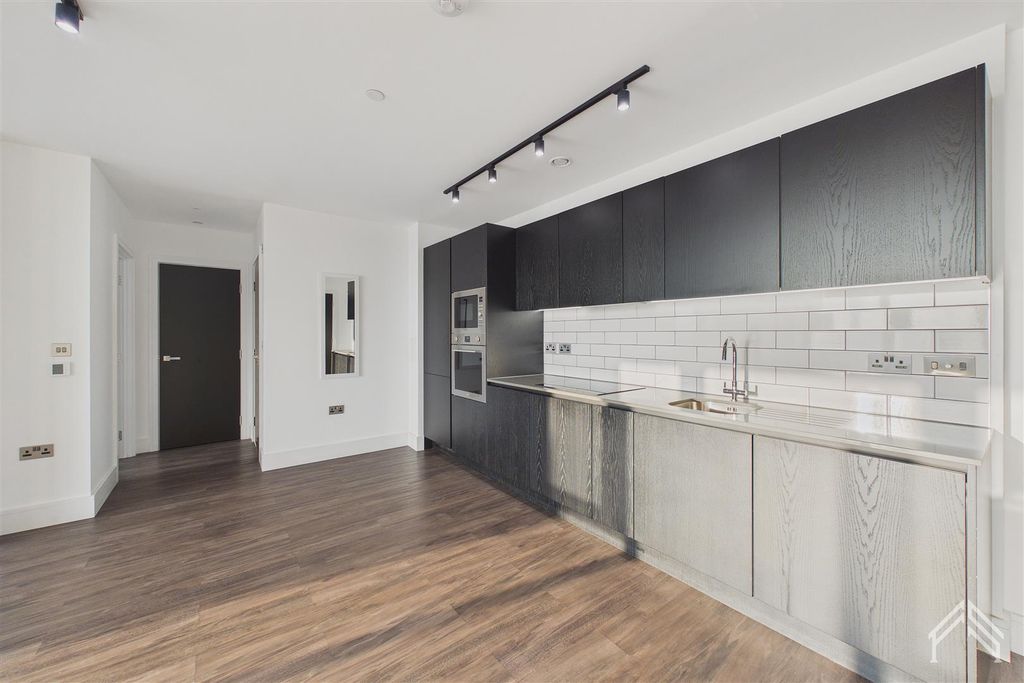 Property photo 2 of 18 2.Jpg