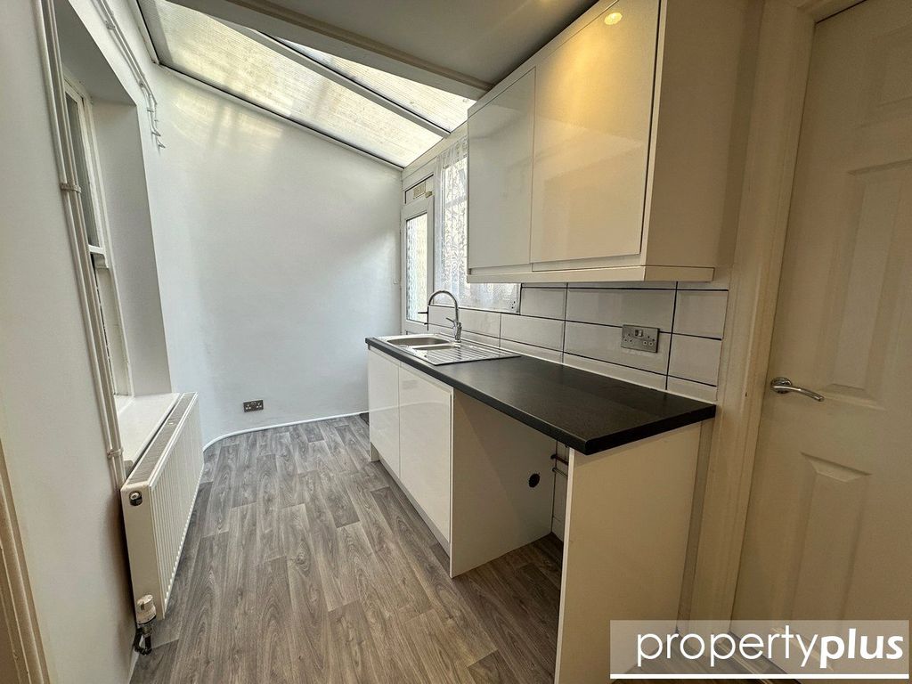 Property photo 2 of 12 Picture No. 04
