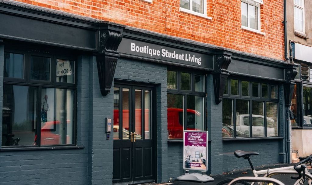 Property photo 1 of 8 0202A054-c0d1-48d6-96E1-c8E07E156642