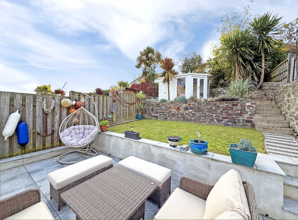 Property photo 3 of 18 Photo 3