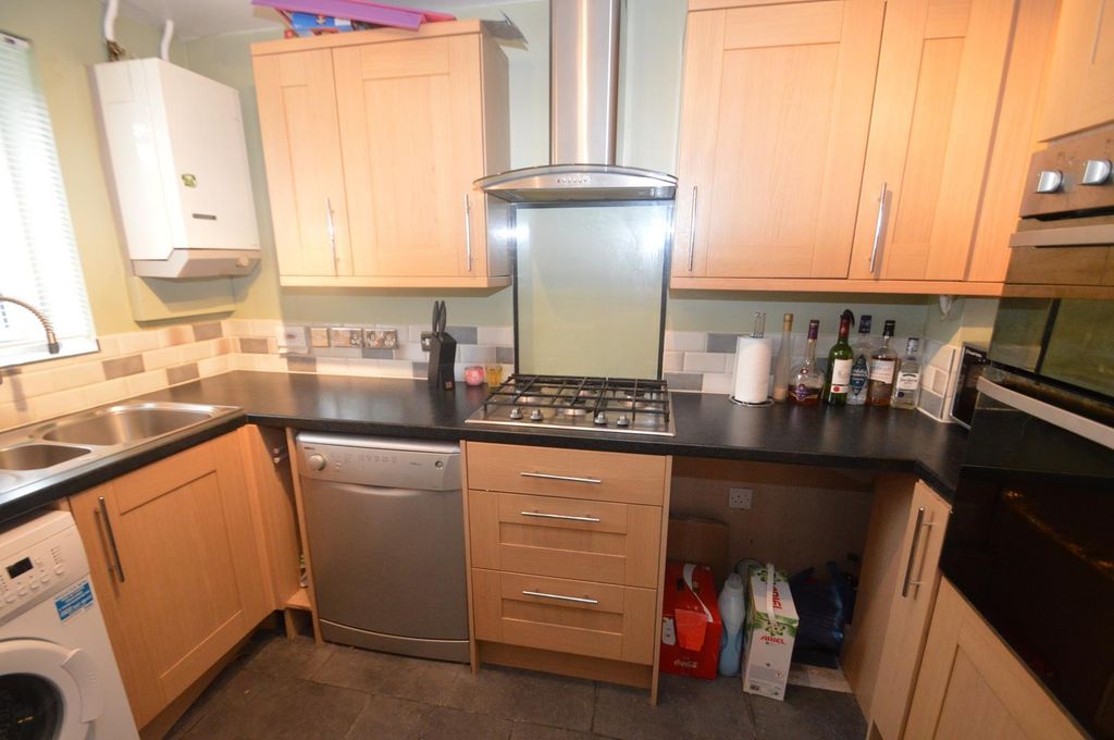 Property photo 3 of 7 Front