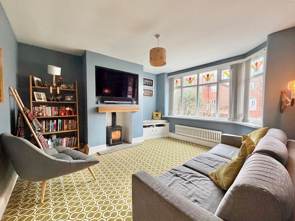 Property photo 3 of 25