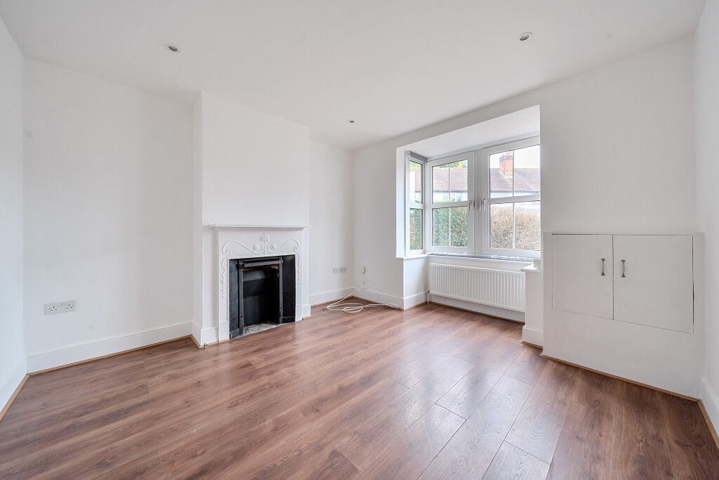 Property photo 2 of 19 1356452-18-68Ca9F...