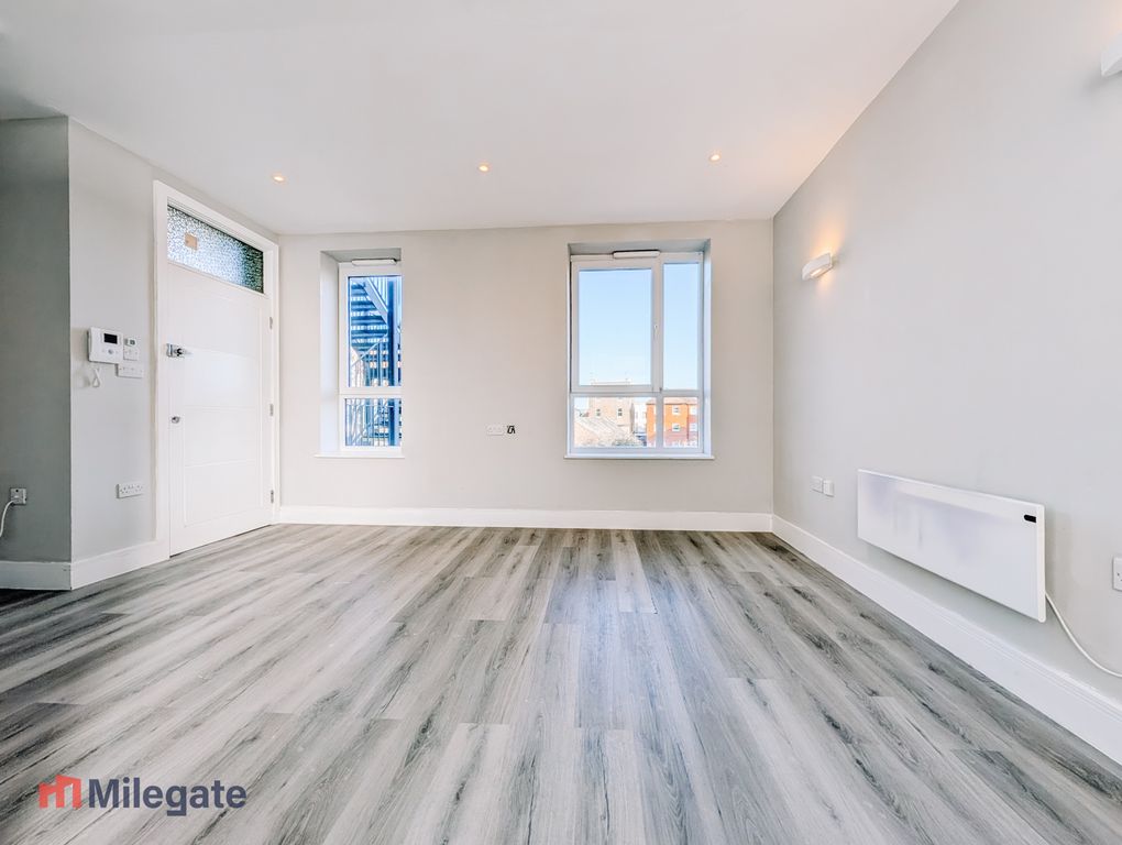 Property photo 2 of 10 Photo 2