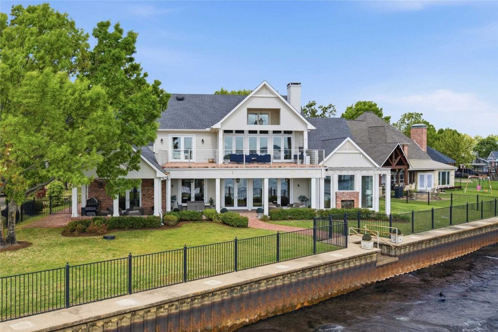 Property photo 1 of 31