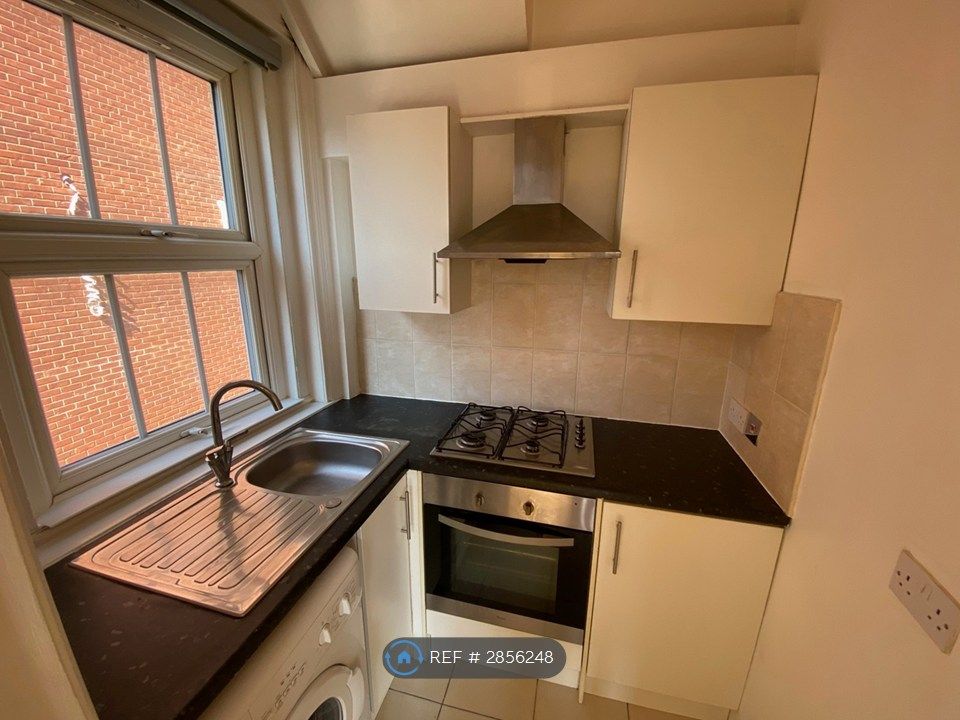 Property photo 2 of 4 Kitchen