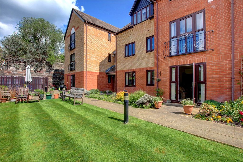 Property photo 1 of 13 Picture No. 10