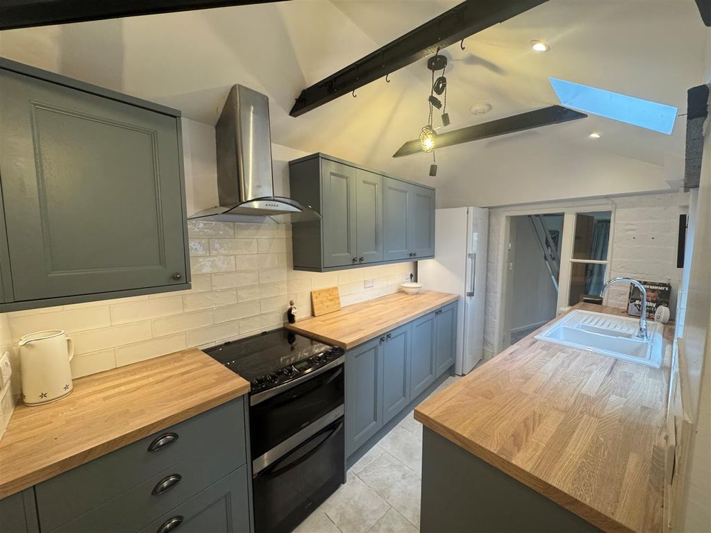 Property photo 2 of 9 3.Jpg