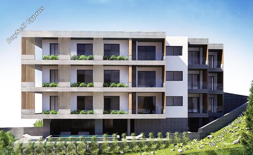 Property photo 3 of 9