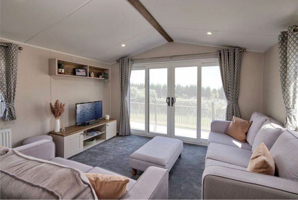 Property photo 2 of 4