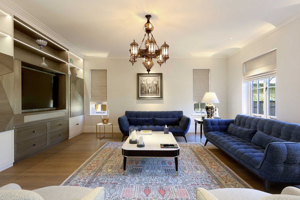 Additional image 5 of 5 bed detached house for saleGregories Road, Beaconsfield HP9