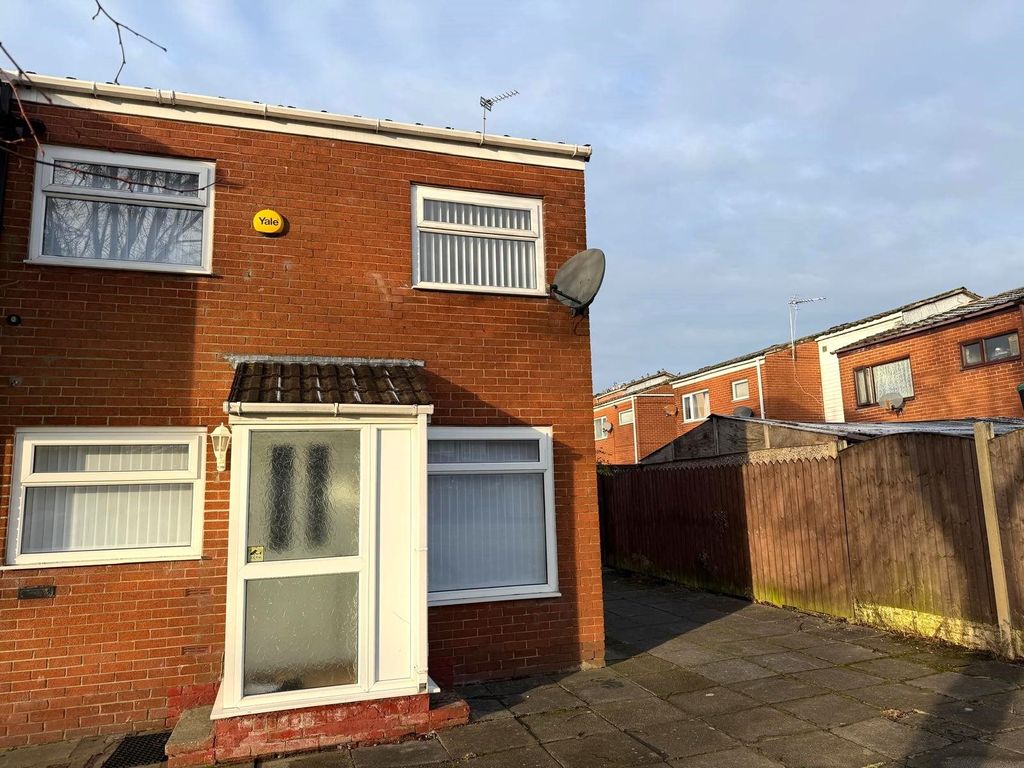 Property photo 1 of 11 3 Bed Semi-Detached House To Rent Castlehey, Skelmersdale Wn8