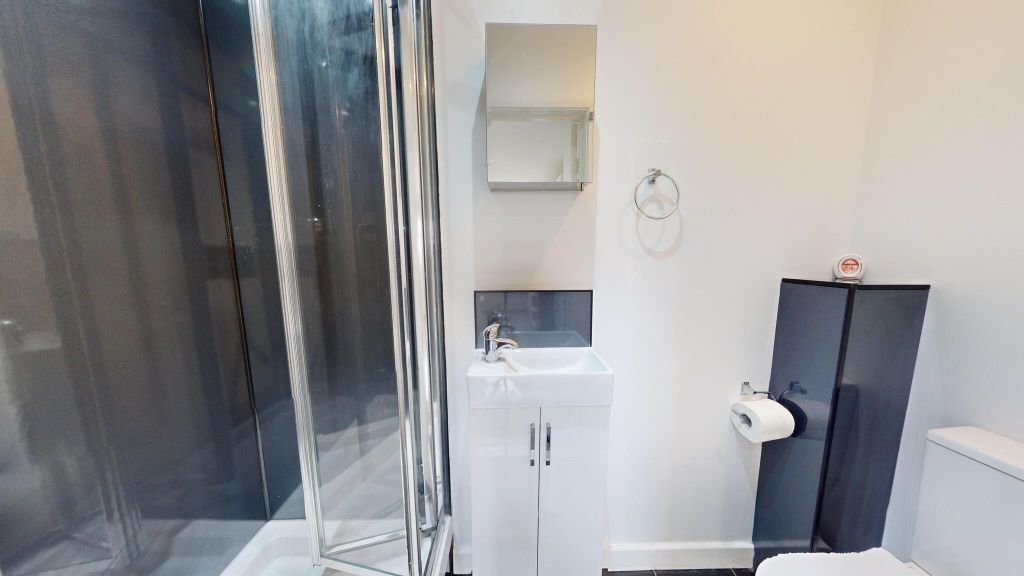 Property photo 3 of 6 Bathroom