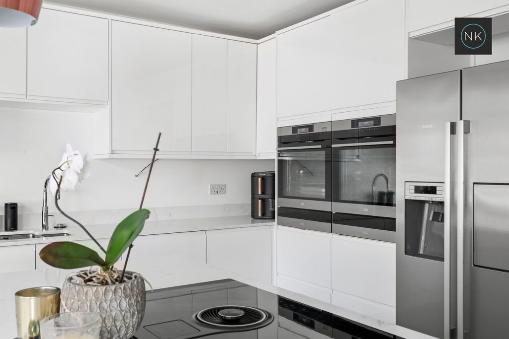 Property photo 2 of 32 1672893