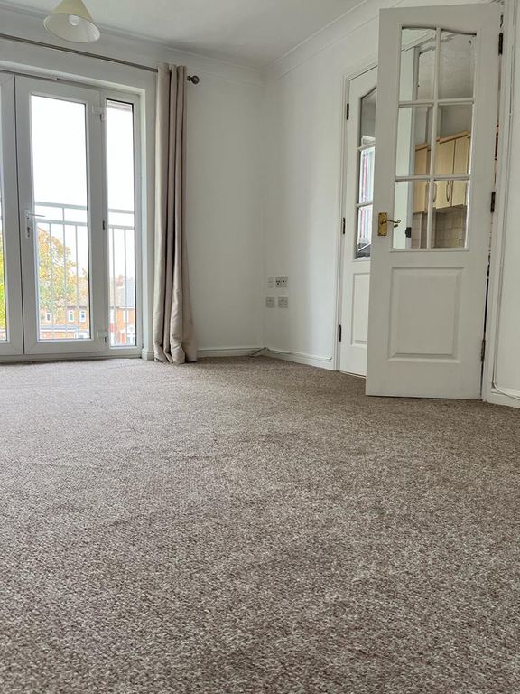 Property photo 3 of 7