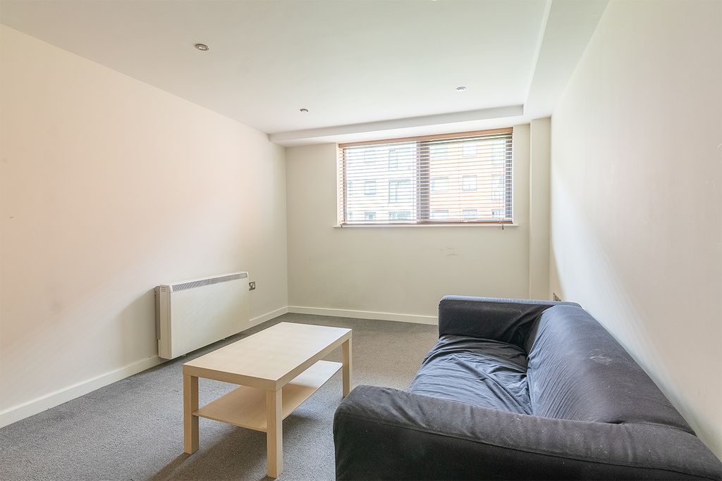 Property photo 3 of 27