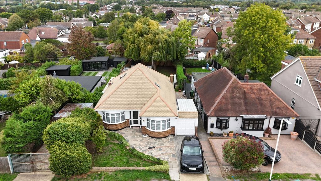 Property photo 1 of 23