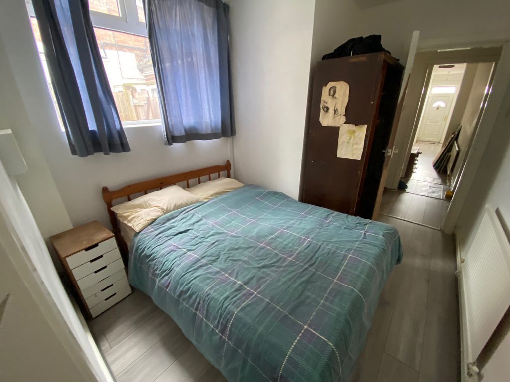 Property photo 1 of 4