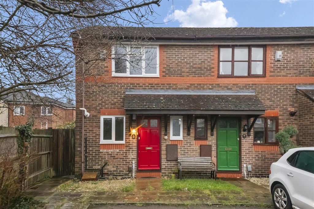 Property photo 1 of 9